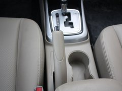 2012款 1.6L 自动 尊贵型