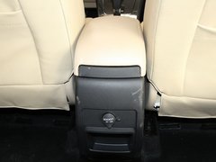2012款 1.6L 自动 舒适型 5座