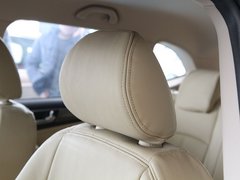 2012款 1.6L 自动 舒适型 5座