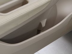 2012款 1.6L 自动 舒适型 5座