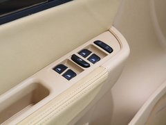 2012款 1.6L 自动 舒适型 5座