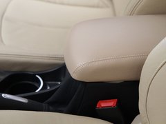 2012款 1.6L 自动 舒适型 5座