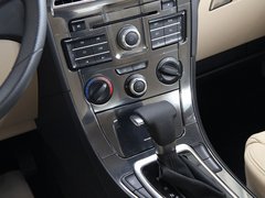 2012款 1.6L 自动 舒适型 5座