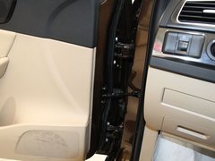 2012款 1.6L 自动 舒适型 5座
