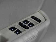 2012款 1.6L 自动 豪华型 5座