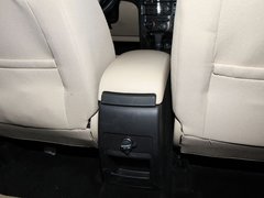 2012款 1.6L 自动 豪华型 5座