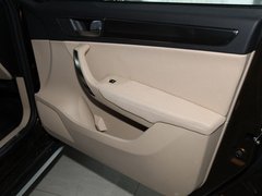 2012款 1.6L 自动 豪华型 5座
