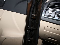 2012款 1.6L 自动 豪华型 5座