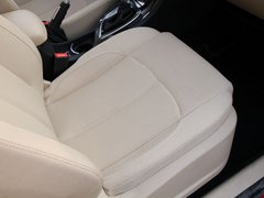 2012款 1.6L 自动 豪华型 5座
