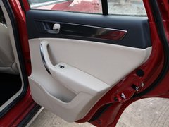 2012款 1.6L 自动 豪华型 5座