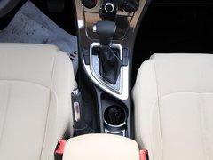 2012款 1.6L 自动 豪华型 5座