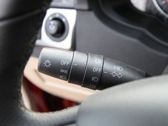 2012款 1.6L 自动 豪华型 5座