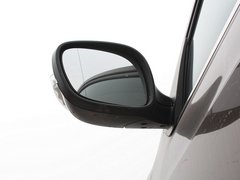 2012款 1.6L 自动 豪华型 5座