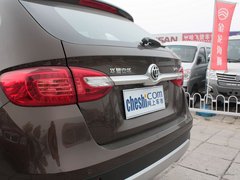 2012款 1.6L 自动 豪华型 5座