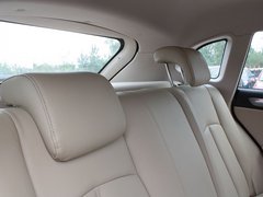 2012款 1.6L 自动 豪华型 5座