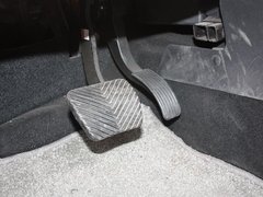 2012款 1.6L 自动 豪华型 5座