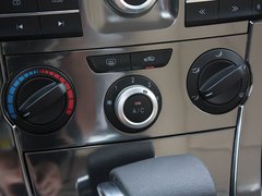 2012款 1.6L 自动 豪华型 5座