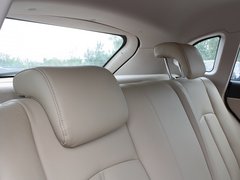 2012款 1.6L 自动 豪华型 5座