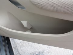 2012款 1.6L 自动 豪华型 5座