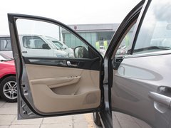 2012款 1.6L 自动 豪华型 5座