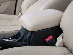2012款 1.6L 自动 豪华型 5座