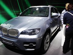 2012款 1.5T 自动 四驱尊贵型 5座