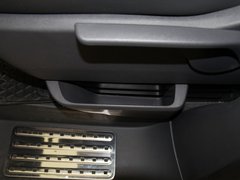 2012款 2.0T DSG 商务版 7座