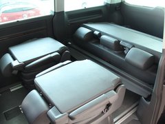2012款 2.0T DSG 商务版 7座