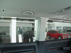 2012款 2.0T DSG 商务版 7座