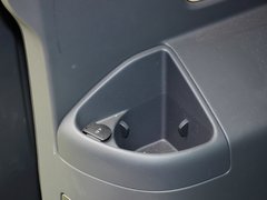 2012款 2.0T DSG 商务版 7座