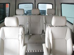 2011款 2.5T 手动 短轴中顶尊杰版