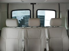 2011款 2.5T 手动 短轴中顶尊杰版