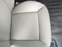 2011款 2.5T 手动 短轴中顶尊杰版