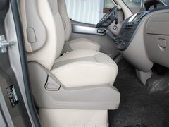 2011款 2.5T 手动 短轴中顶尊杰版