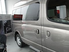 2011款 2.5T 手动 短轴中顶尊杰版