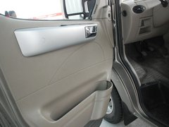 2011款 2.5T 手动 短轴中顶尊杰版