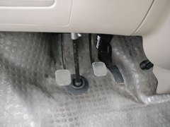2011款 2.5T 手动 短轴中顶尊杰版