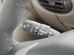 2011款 2.5T 手动 短轴中顶尊杰版