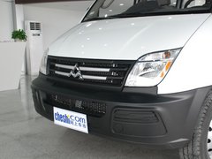 2011款 2.5T 手动 短轴中顶尊杰版