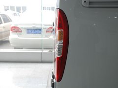 2011款 2.5T 手动 短轴中顶尊杰版