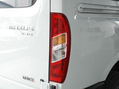 2011款 2.5T 手动 短轴中顶尊杰版