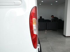 2011款 2.5T 手动 短轴中顶尊杰版