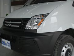 2011款 2.5T 手动 短轴中顶尊杰版