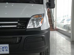 2011款 2.5T 手动 短轴中顶尊杰版