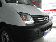 2011款 2.5T 手动 短轴中顶尊杰版