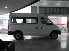 2011款 2.5T 手动 短轴中顶尊杰版