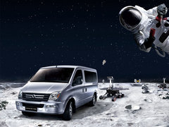 2011款 2.5T 手动 长轴中顶尊杰版