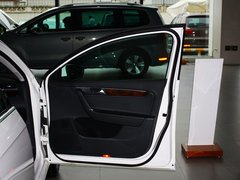 2012款 旅行版 2.0TSI 舒适型