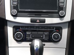 2012款 旅行版 2.0TSI 豪华型