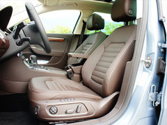 2012款 旅行版 2.0TSI 豪华型